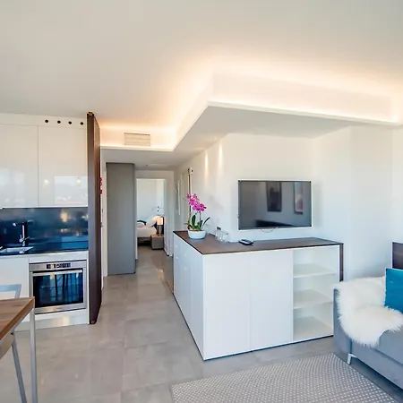 High Standing With Incredible Old And Sea Views Antibes