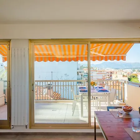Apartment High Standing With Incredible Old And Sea Views