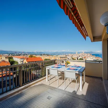 Apartment High Standing With Incredible Old And Sea Views *