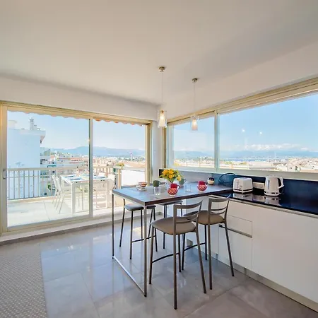 High Standing With Incredible Old And Sea Views Appartement *