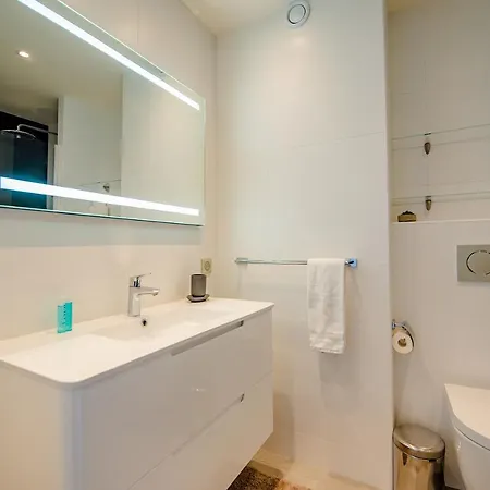 High Standing With Incredible Old And Sea Views *