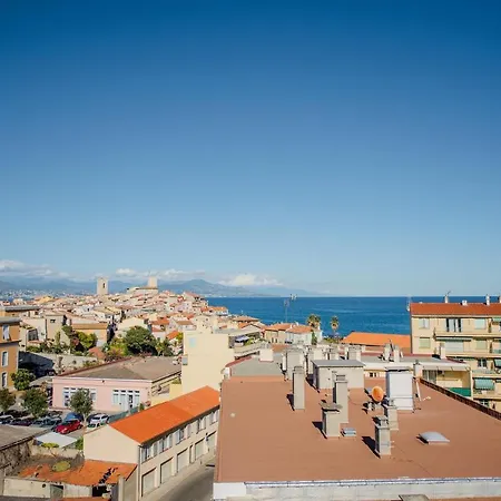 High Standing With Incredible Old And Sea Views Antibes