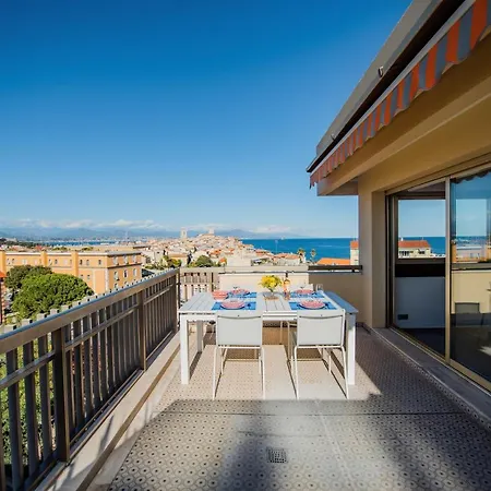 High Standing With Incredible Old And Sea Views Antibes